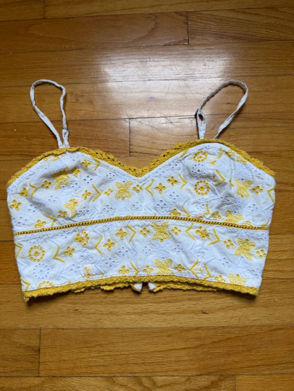My Runway Forever 21 White & Yellow Embroidered Crochet Trim Crop Top